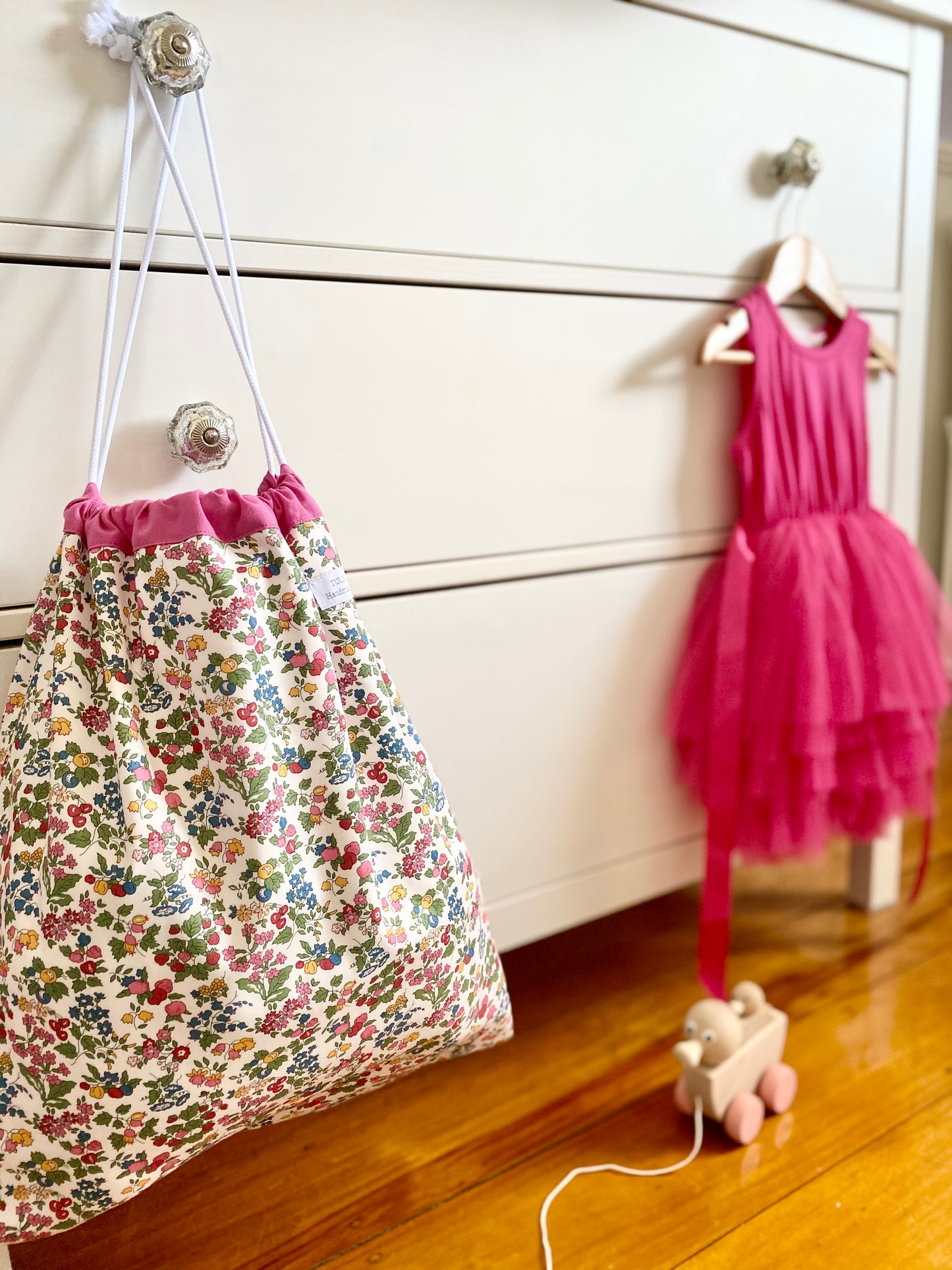 Signature Liberty Drawstring Bag - Nancy Ann Brights